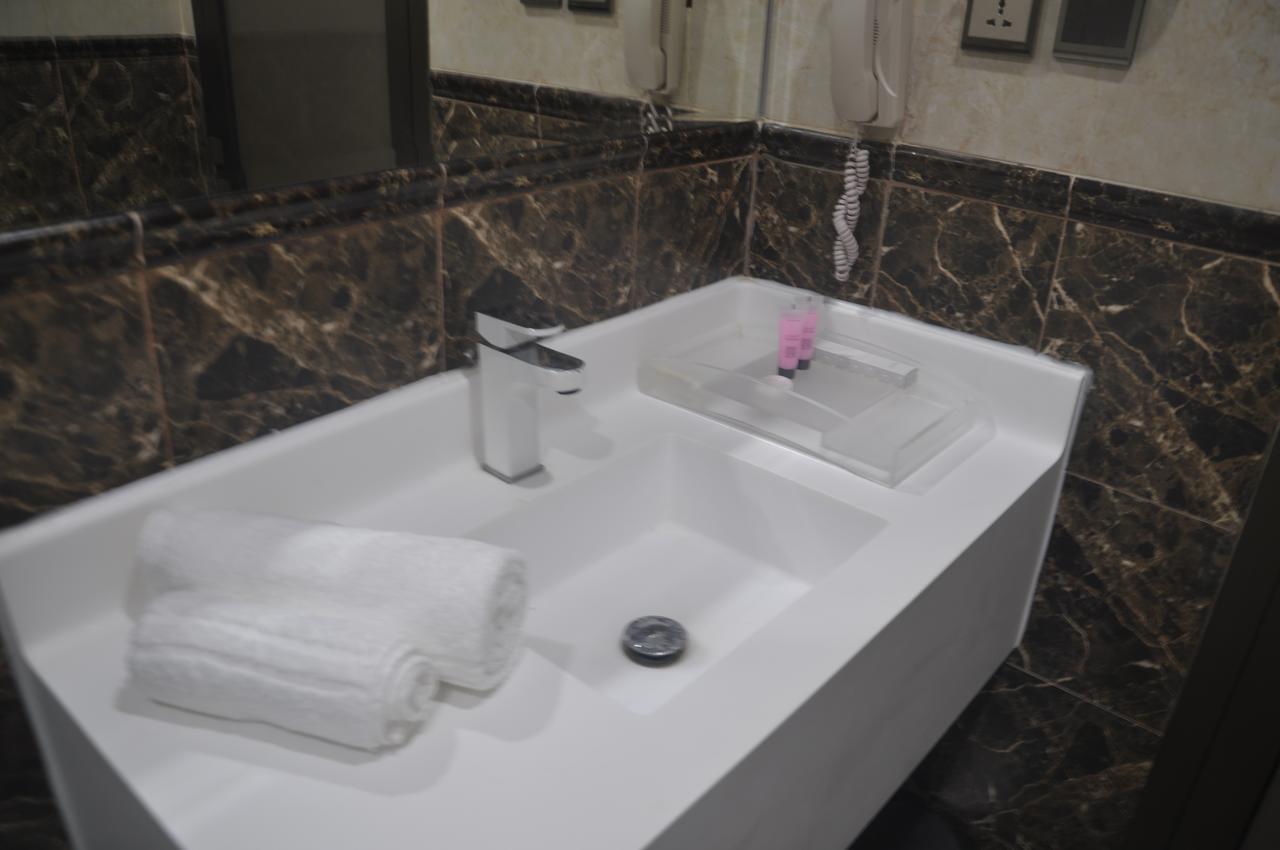 Almanzel Althahabi Aparthotel Дамам Екстериор снимка